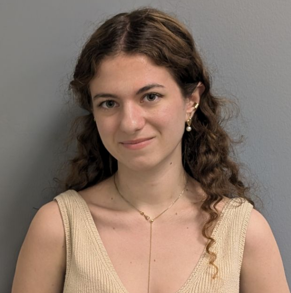 Headshot of Catherine Dell'Olio